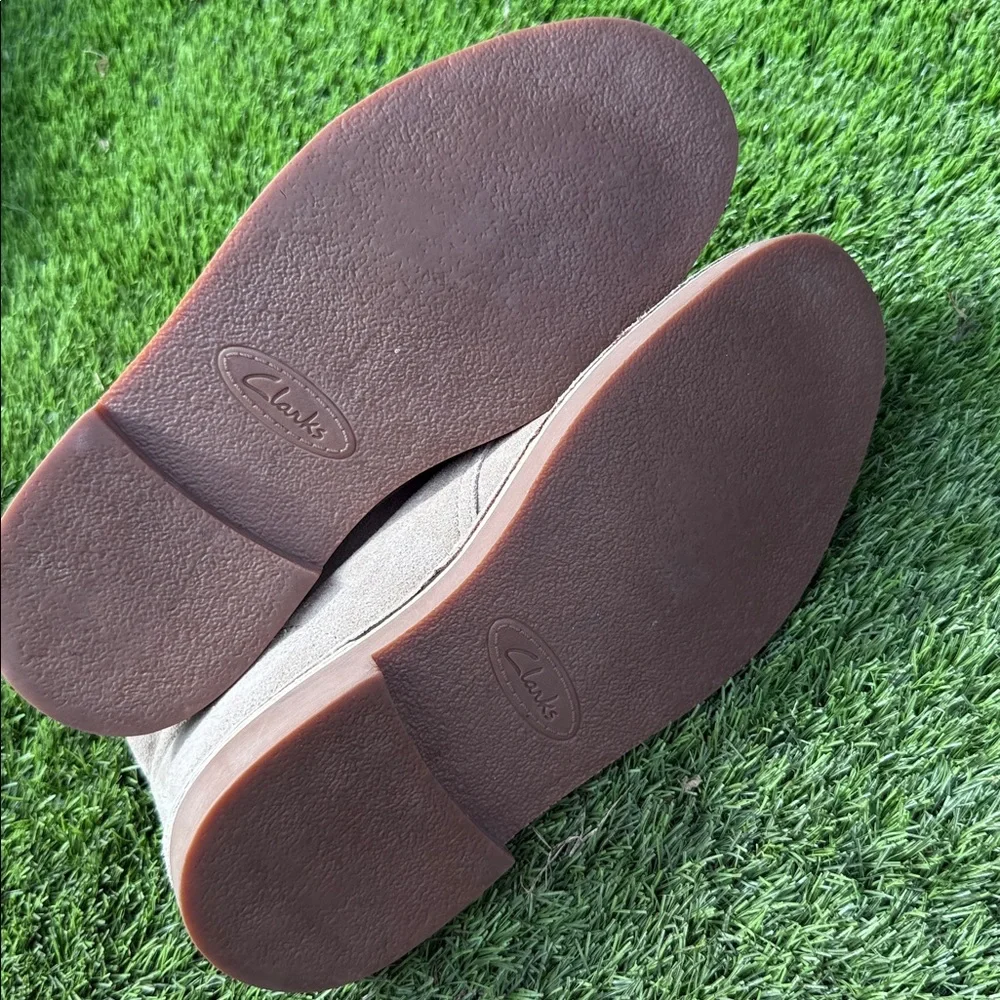 Clarks classic chukka